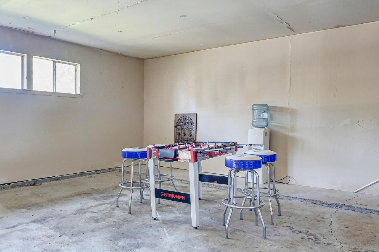 Cheerful 3-Bedroom Home With Indoor Fireplace 휴스턴 외부 사진